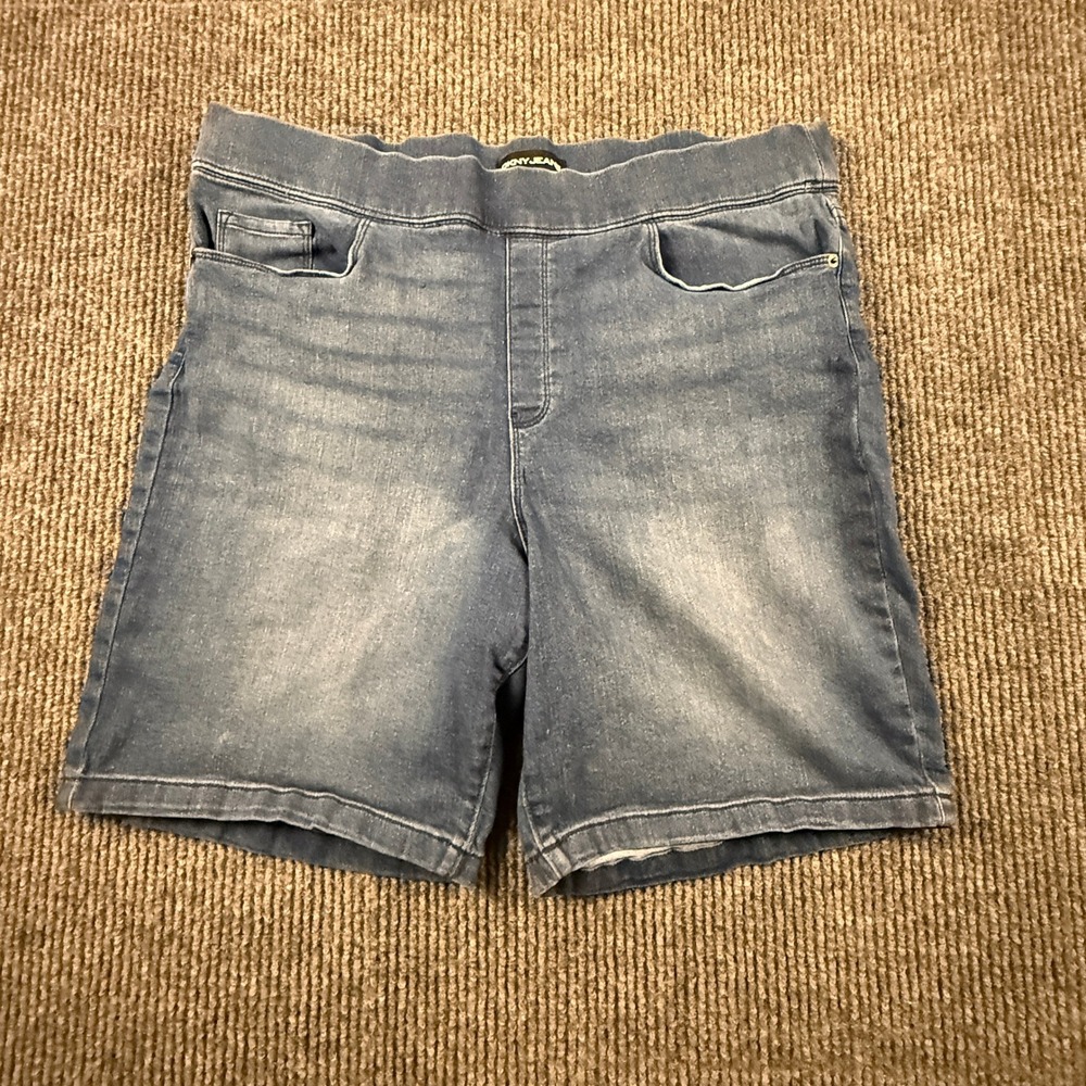 DKNY Jeans Womens XL Blue Denim Pull On Shorts High Rise Stretch DJECM00004